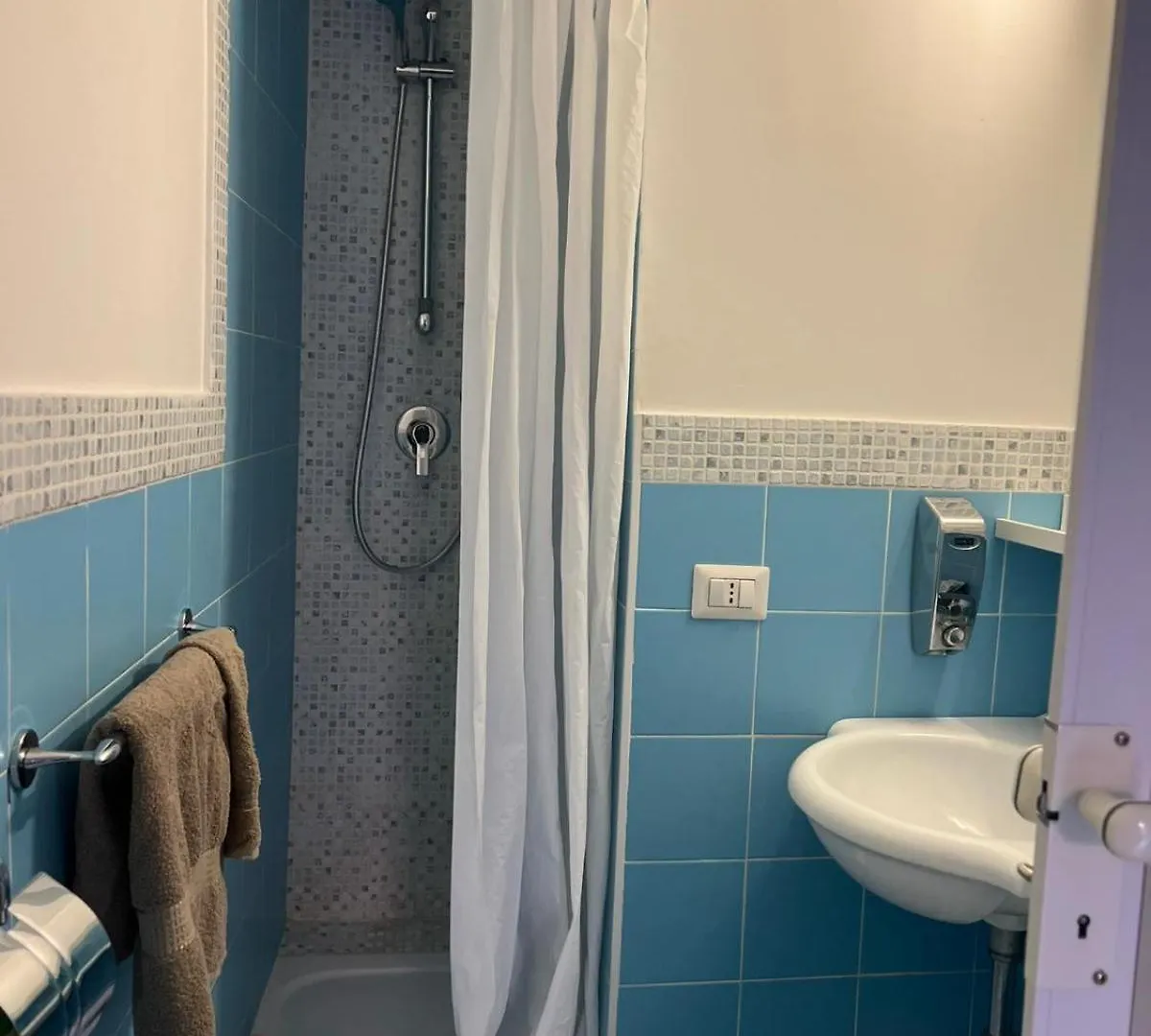 Apartment Monolocale Trastevere Locato Per Finalita Turistiche Rome Italy