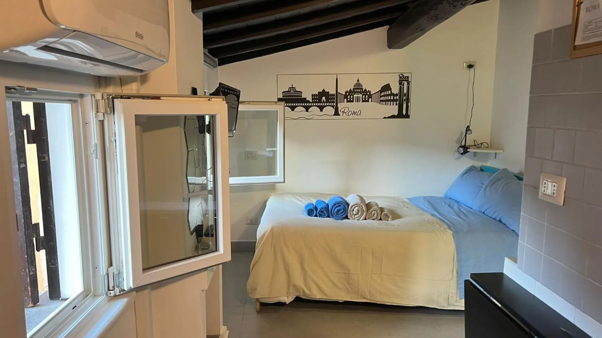 Monolocale Trastevere Locato Per Finalita Turistiche Rome Apartment