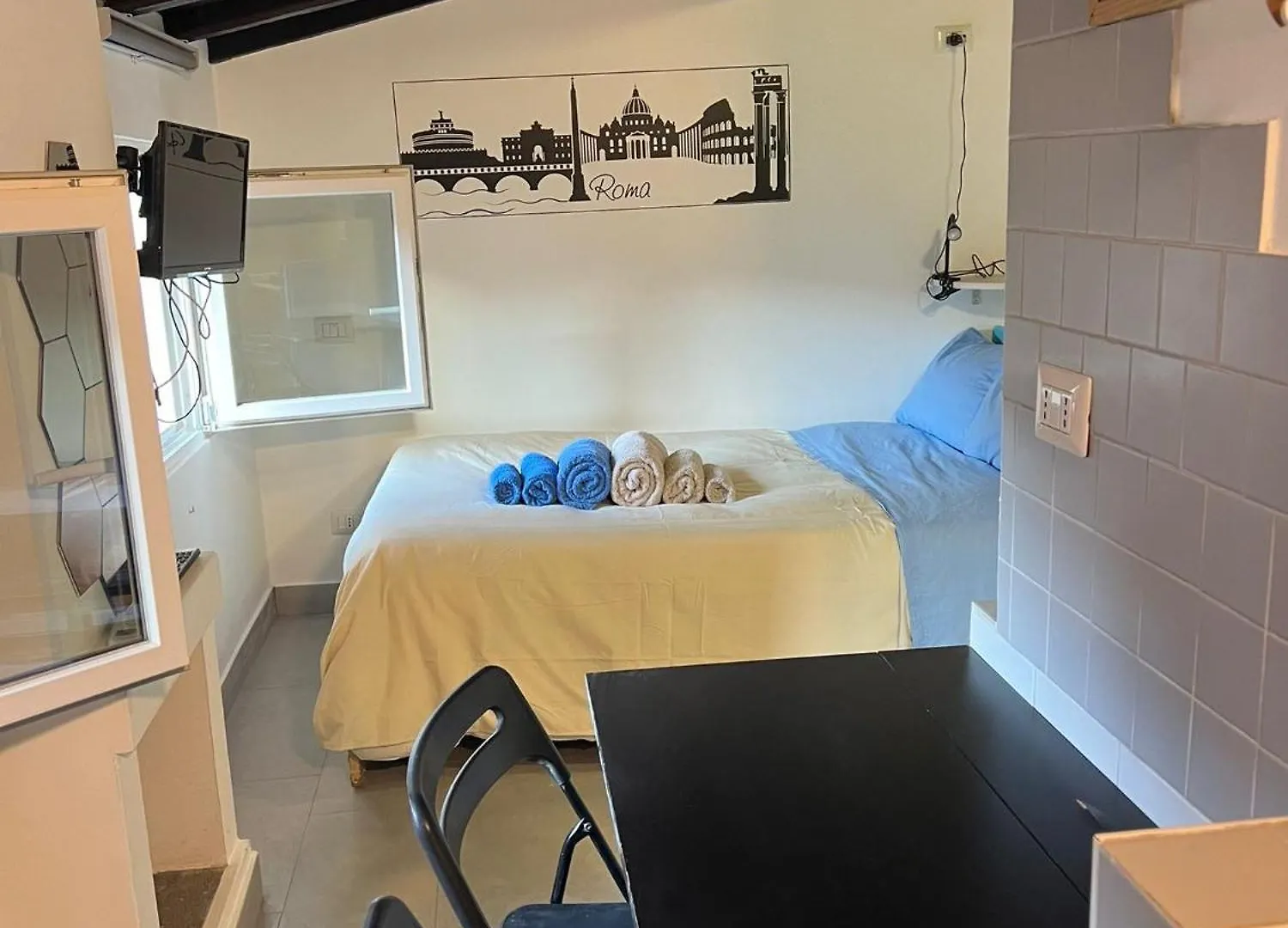 Monolocale Trastevere Locato Per Finalita Turistiche Rome Apartment